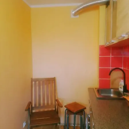 House Red A Rose Apartment *